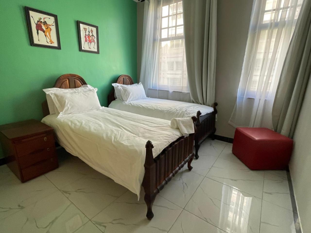 Apartment Namaqua House- Cape Comfort Cape Town