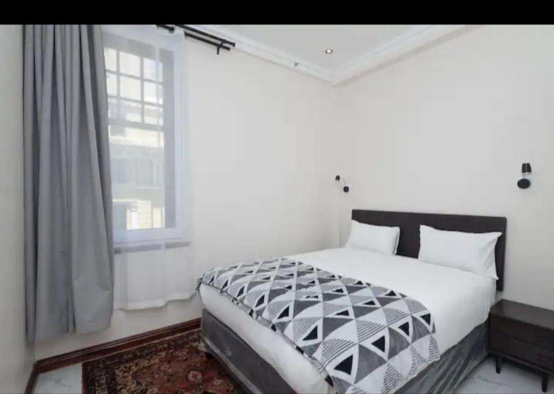 Apartment Namaqua House- Cape Comfort Cape Town